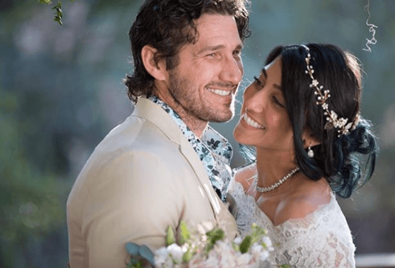 Krystle with her handsome husband, Wil Willis, on their wedding day on October 11, 2017. 